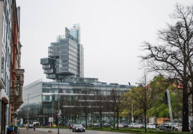 Hanover, Almanya, 5 Nisan 2019: Hanover, Almanya, Nord Landesbank 'ta cam kaplı güzel modern ofis binası