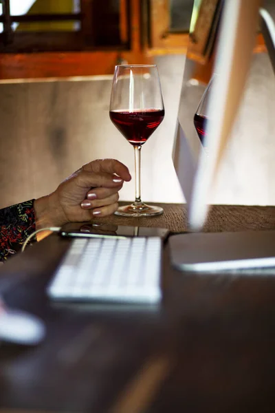 Trabajando Desde Casa Mujer Inferior Trabajando Desde Casa Usando Computadora — Foto de Stock