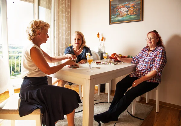 Senior women, at home — Stock Photo, Image