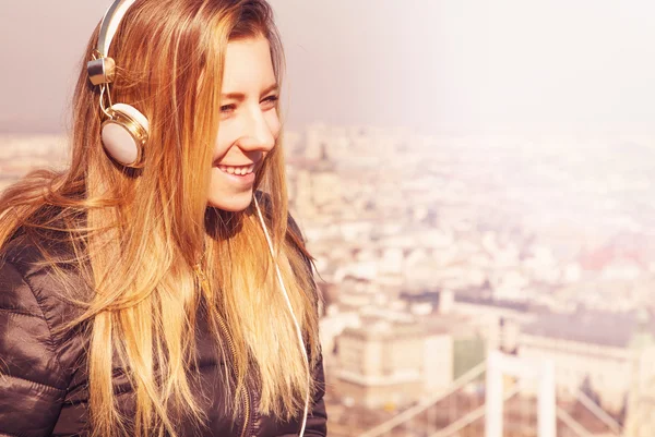 Traveling girl — Stock Photo, Image