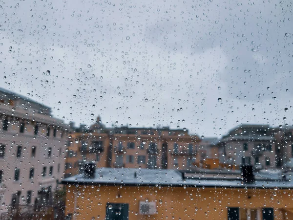 Cenova Talya 2020 Cam Zemin Üzerinde Yağmur Damlaları Bir Pencereye — Stok fotoğraf