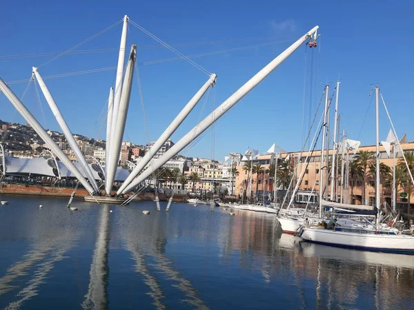 Genua Italië April 2021 Panoramisch Uitzicht Waterkant Oude Italiaanse Zeehaven — Stockfoto