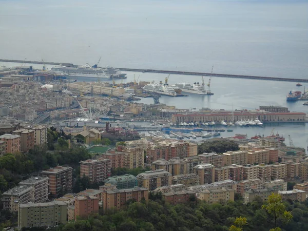 Genova Aprile 2021 Veduta Panoramica Sulle Montagne Della Città Genova — Foto Stock