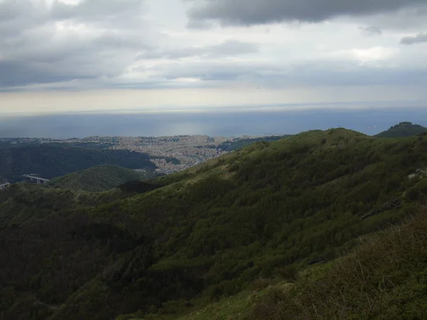 Genova Aprile 2021 Veduta Panoramica Sulle Montagne Della Città Genova — Foto Stock