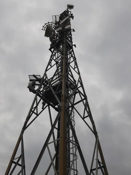 Linhas Alta Tensão Torre Transmissão Elétrica Alta Tensão Distribuição Subestação — Fotografia de Stock