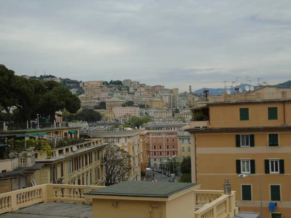 Genova Ιταλία Απριλίου 2021 Σύγχρονη Κατασκευή Στο Κέντρο Της Πόλης — Φωτογραφία Αρχείου