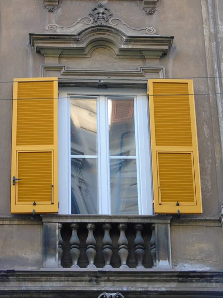 Gênes Italie Juillet 2021 Ancienne Maison Château Brique Pierre Fenêtre — Photo