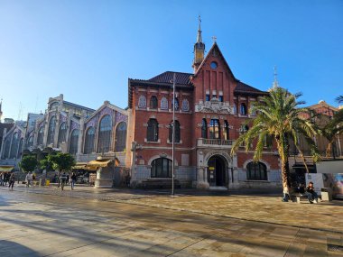 Valencia, İspanya: 18 Aralık 2025: Kış günlerinde Valencia 'nın keşfedilmesi. Eski şehrin güzel hava manzarası.