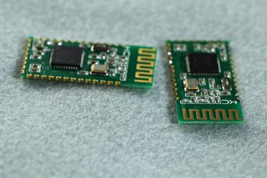 Elektronik bileşenler. Elektronik projeler için Bluetooth modülü. Kapat..