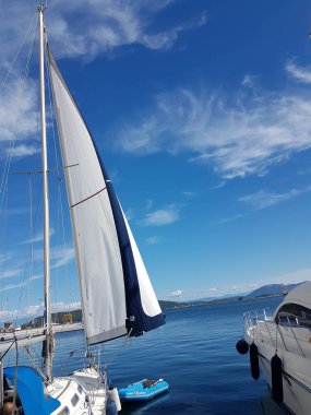 PreVEZA, GREECE, 18 EKİM 2020, Güz mevsiminde yelkenli yelkenli yelkenli yelkenlisi dersleri