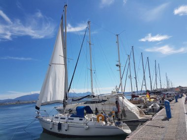 PreVEZA, GREECE, 18 EKİM 2020, Güz mevsiminde yelkenli yelkenli yelkenli yelkenlisi dersleri