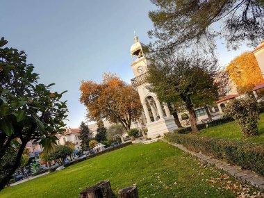 İoannina Şehri merkez saati Yunanistan 'da sonbaharda