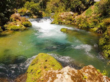 Kalamas nehrinde su değirmeni, yaz mevsimi, ioannina mükemmelliği.