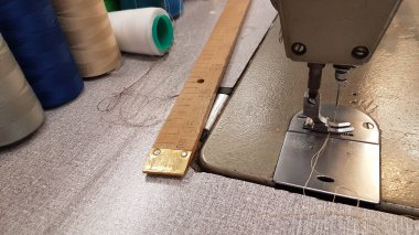 Dikiş makinesi messure metre iğneleri