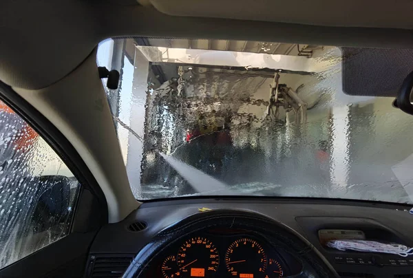 Lavagem Carro Limpeza Água Espuma Vidro Escovas — Fotografia de Stock