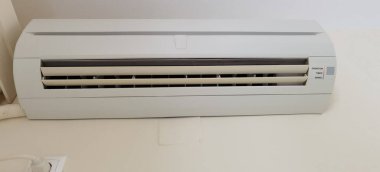 İç mekanda klima sistemi aktif. Yeni modern sistemi kapatın.