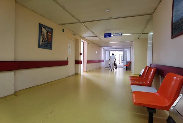 Hospital Corredor Medern Cadeira Rodas Cama Cirúrgica Saúde Moderna — Fotografia de Stock