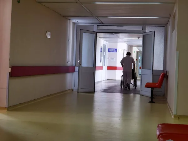 Νοσοκομείο Διάδρομο Medern Αναπηρική Καρέκλα Χειρουργικό Κρεβάτι Σύγχρονη Υγεία — Φωτογραφία Αρχείου