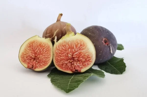 Figues Noires Avec Sirop Courir Automne Isolé Pour Fond Des — Photo