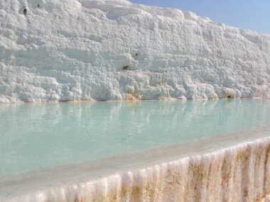 desenli arka plan. Pamukkale Türkiye 'deki doğal travertin havuz ve terasları. Yüksek kalite fotoğraf