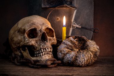 Natürmort kafatası ile kabak