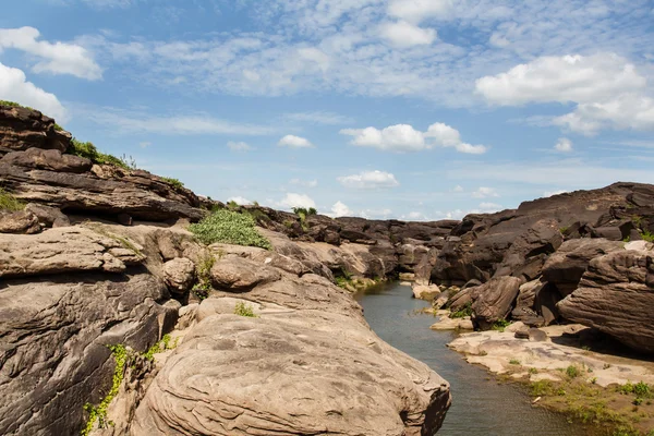 Sampanbok (3000 delik), Mekong Nehri, Ubonratchathani Tayland Rock Amazing