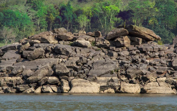 Sten på Kong floden Sampanbok Ubonratchathani provinsen Thailand — Stockfoto