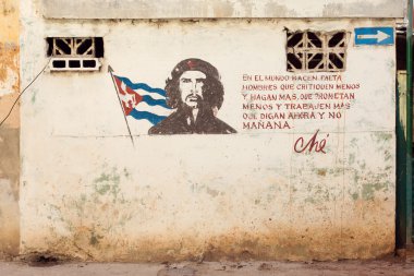 Havana - 17 Şubat: Grunge grafiti portresi Che Guevara 