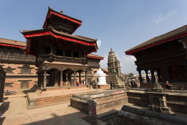 BHAKTAPUR, Nepal-Mayıs 09, 2014: Her gün kalabalıklar turist visi