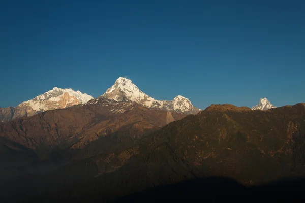 Himalaya Dağları görünümü Poon Hill tam gün 3210m — Stok fotoğraf