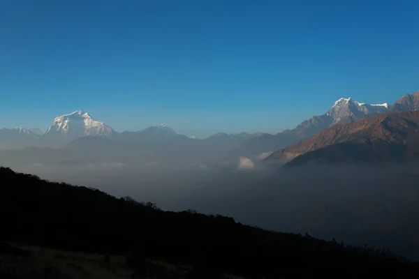 Himalaya Mountains View from Poon Hill 3210m at sunset — Stock Photo, Image