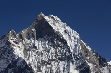 Machhapuchchhre dağın - balık kuyruğu İngilizce bir dağıdır