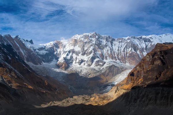 Vista de Annapurna I desde las montañas del Himalaya del campamento base de Annapurna — Foto de Stock