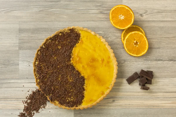 Homemade orange and chocolate tarte — Stock Photo, Image