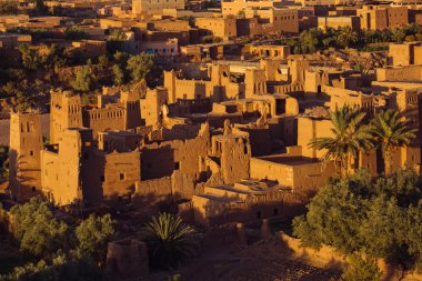 AIT Benhaddou Kasbah görünümünü gündoğumu, AIT Ben Haddou, Ouarzaz