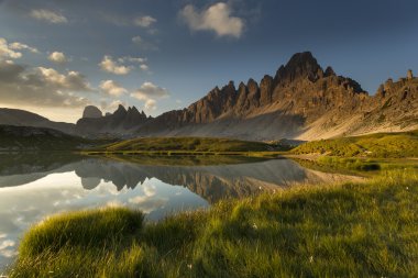 Milli Parkı Tre Cime di Lavaredo yakın güzel manzara. 