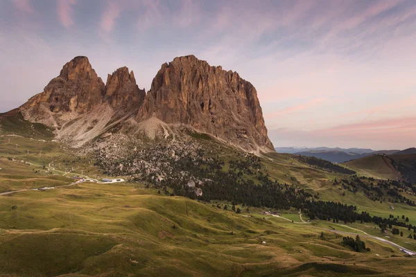 Dolomites 산, 이탈에에서 해돋이에 아름 다운 풍경 — 스톡 사진