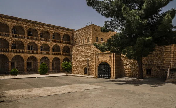 Courtyard of Mor Gabriel Monastery — Stock Photo, Image