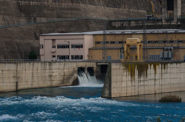 Hydro-elektrische energie dam — Stockfoto