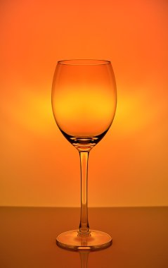 Boş bardak şarap kadehi