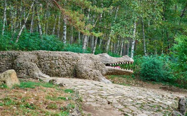 Escultura de crocodilo — Fotografia de Stock