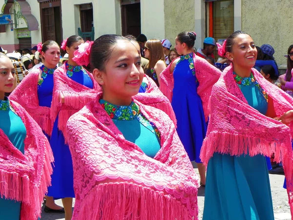 Cuenca Ecuador November 2017 Traditionell Parad Eller Desfile Självständighetsdagen Cuenca — Stockfoto