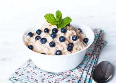 yaban mersini ile yulaf ezmesi