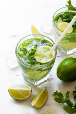 Yaz içki mojito