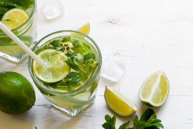 Yaz içki mojito