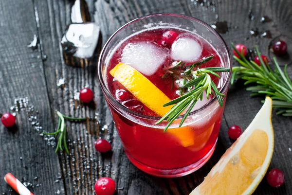 Ice cranberry drink — Stock Photo, Image