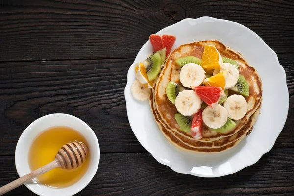 Plate of pancakes — Stock Photo, Image