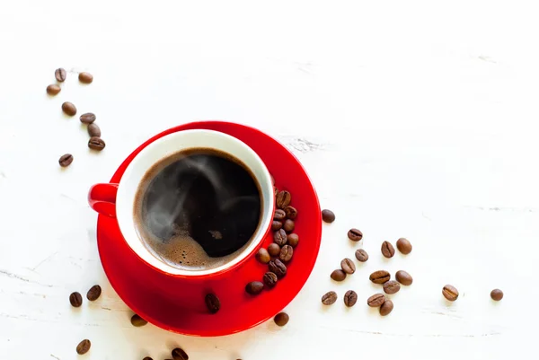 Café em copo vermelho — Fotografia de Stock