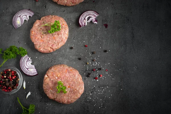 Syrové hamburgery a ingredience — Stock fotografie