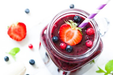 Berry mix güler yüzlü